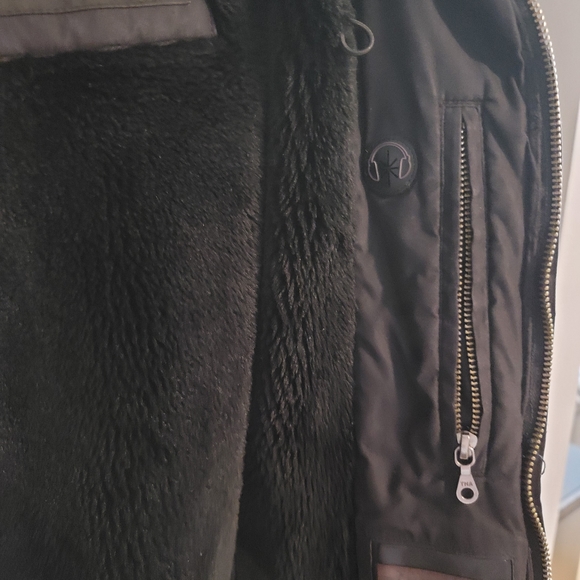 TNA Black bomber Jacket - Picture 5 of 7